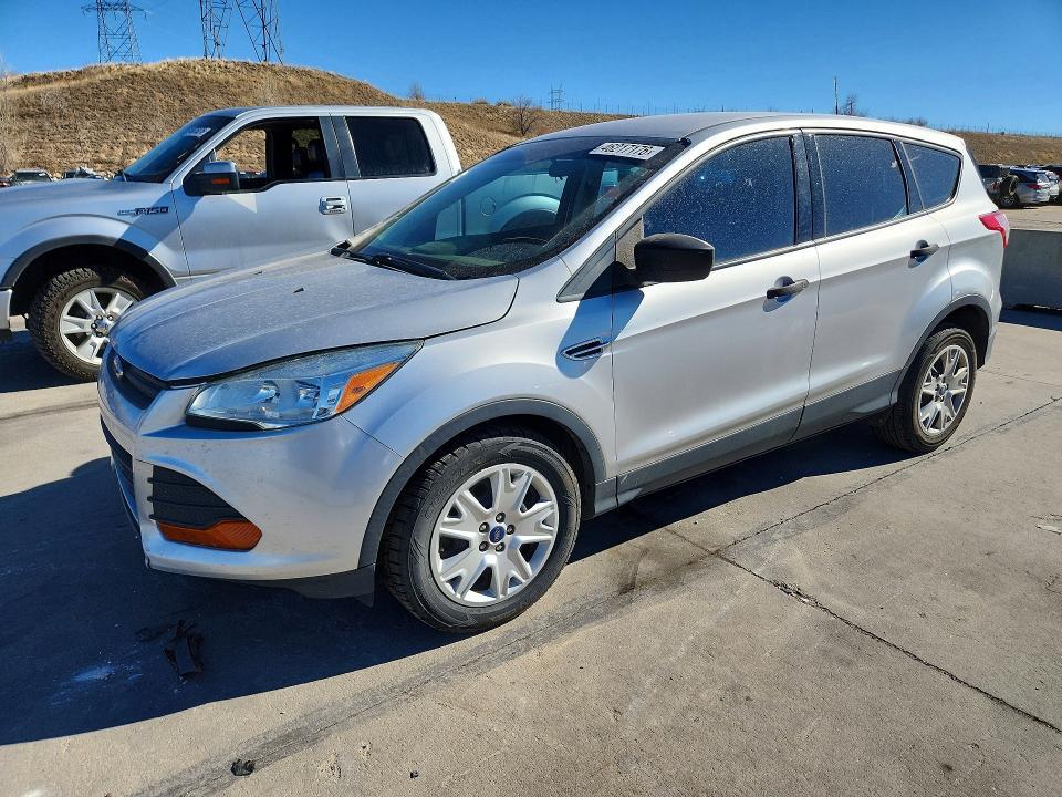 2016 Ford Escape s