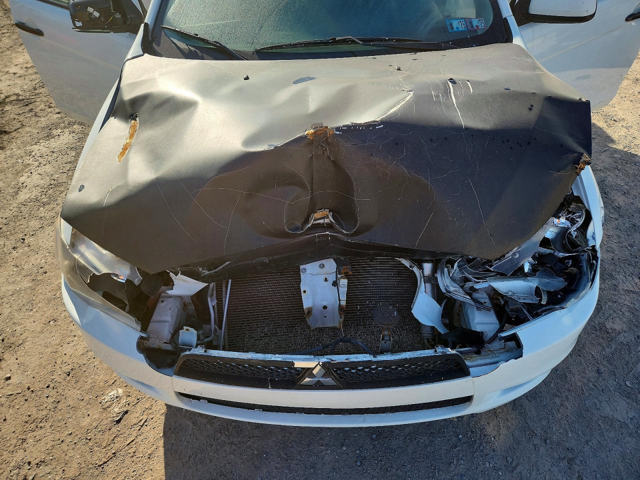 2013 Mitsubishi Lancer es