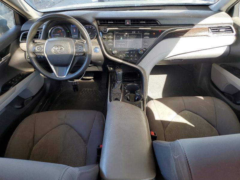 2019 Toyota Camry Hybrid le