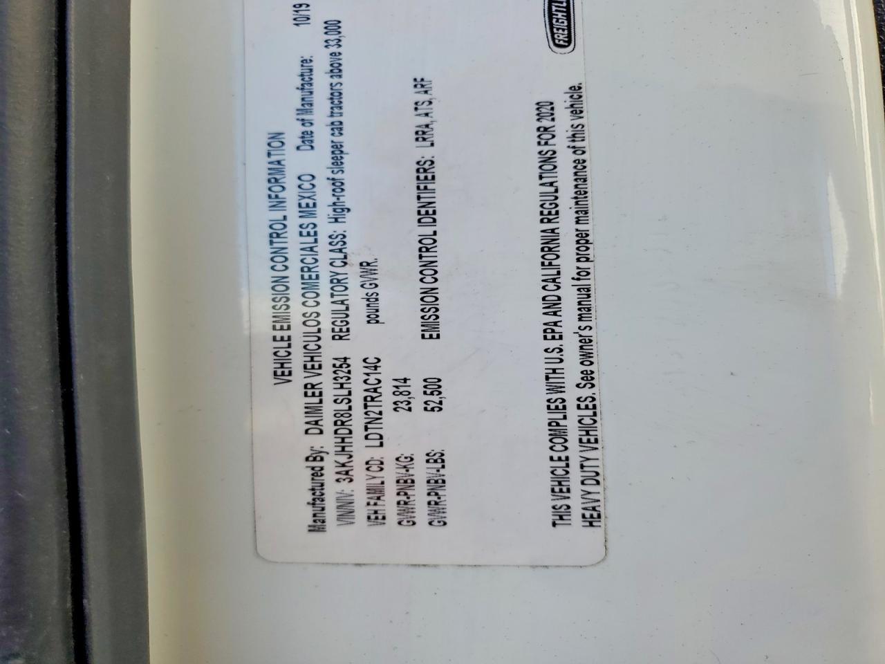 2020 Freigliner 2020 Freightliner Cascadia 126 Semi Truck