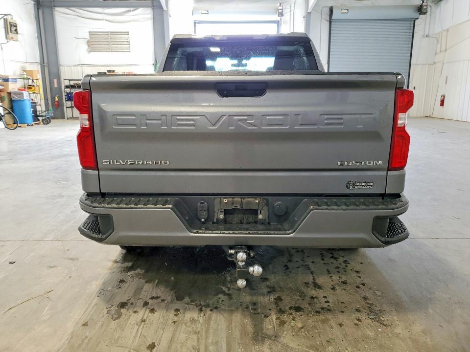 2021 Chevrolet Silverado C1500 Custom