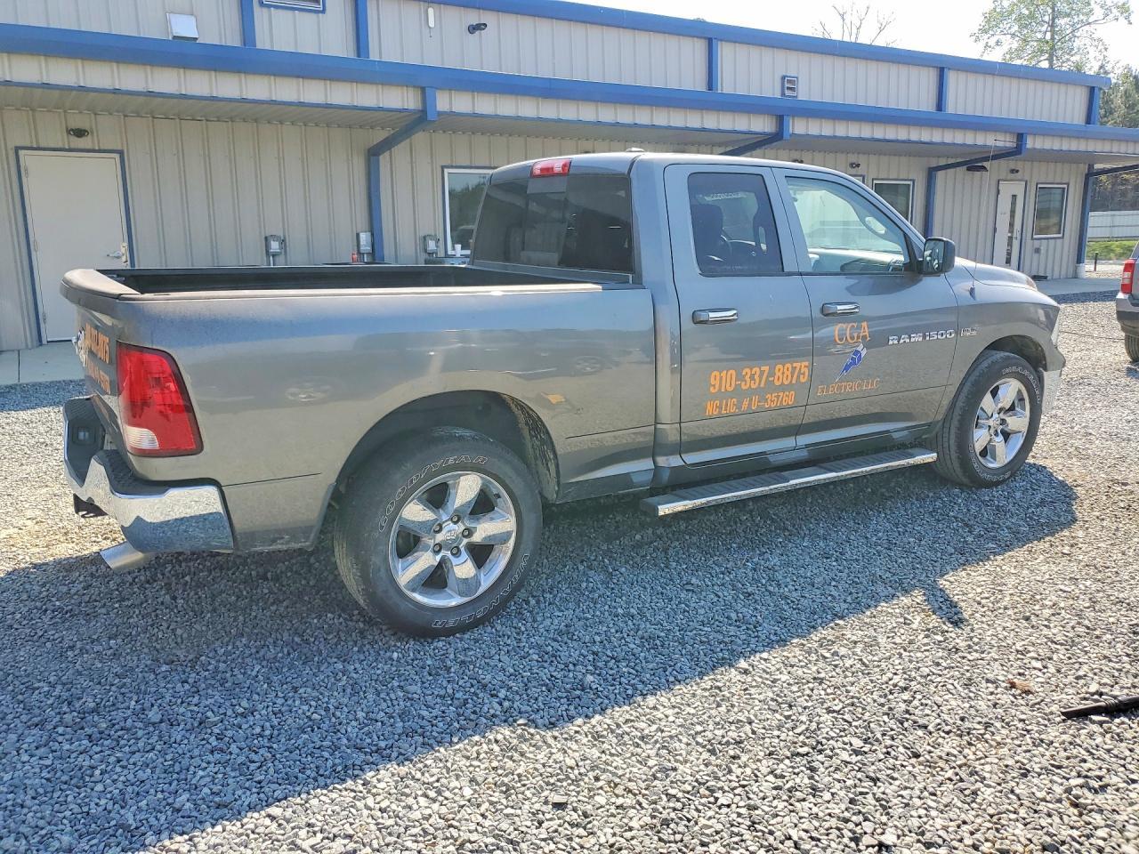 2012 Dodge RAM 1500 SLT