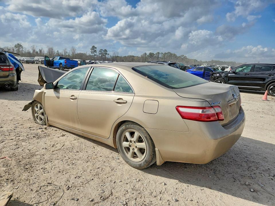 2009 Toyota Camry le
