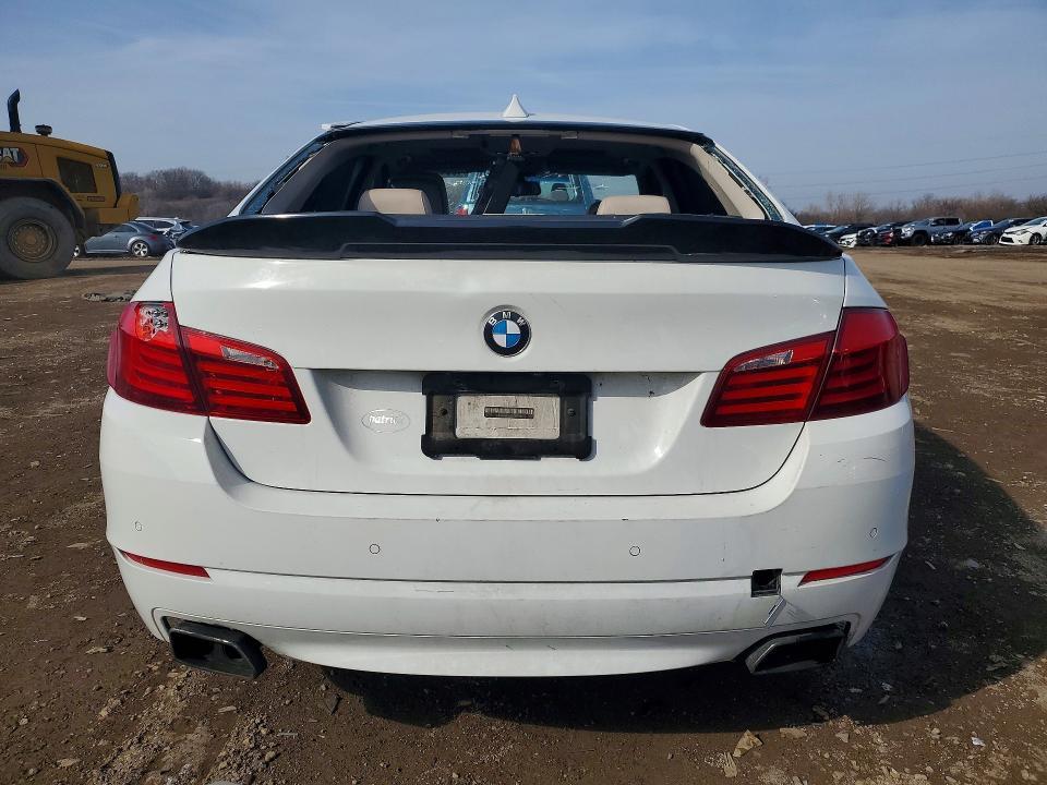 2011 BMW 550 i