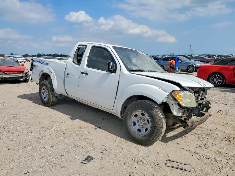 2015 Nissan Frontier s