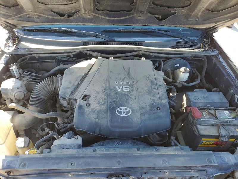 2013 Toyota Tacoma X-RUNNER V6