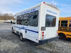 2004 Ford Econoline E350 Super Duty Cutaway Van