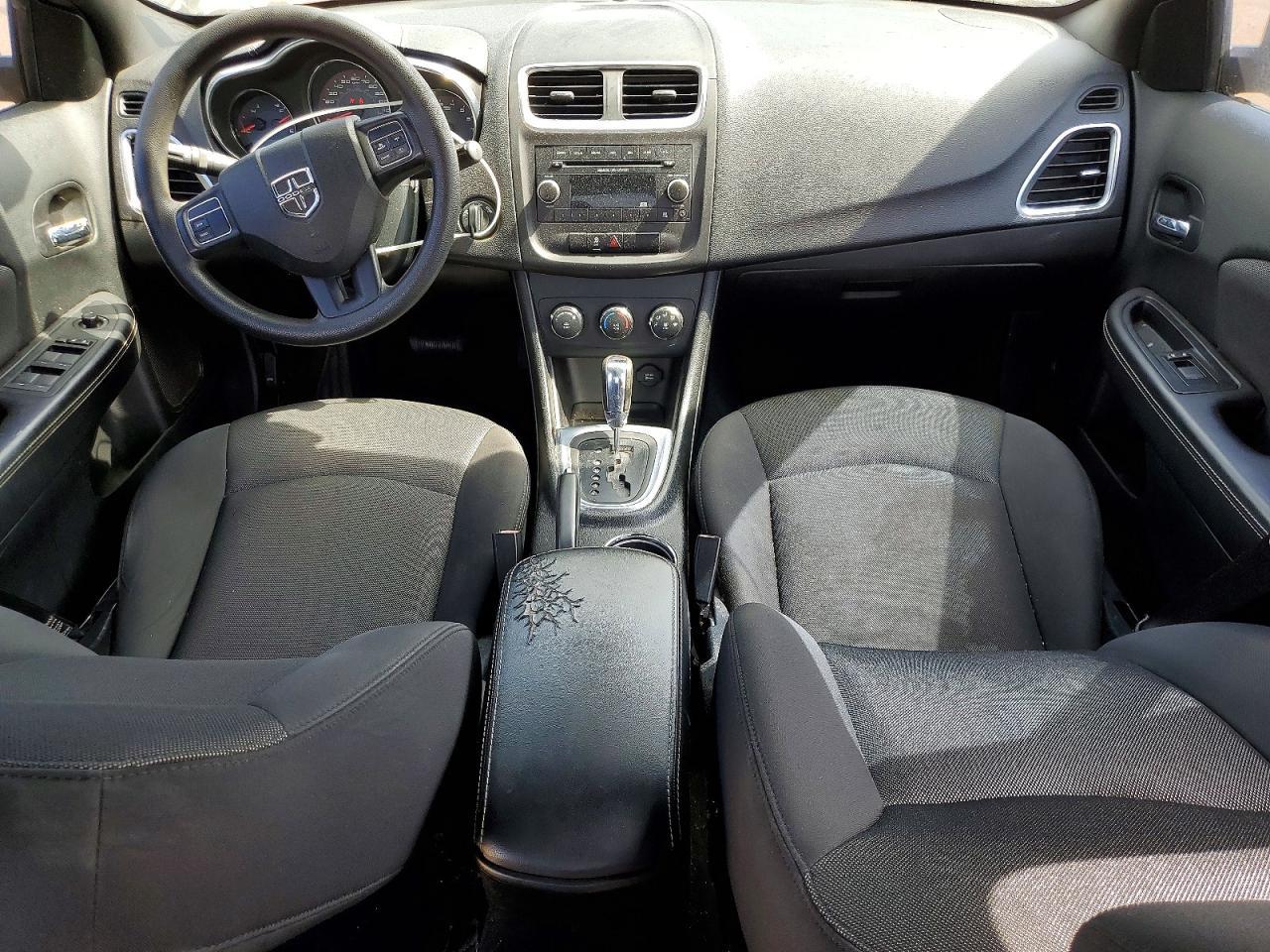 2013 Dodge Avenger se