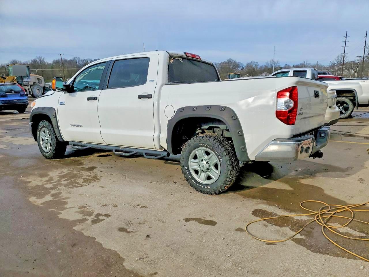 2016 Toyota Tundra SR5
