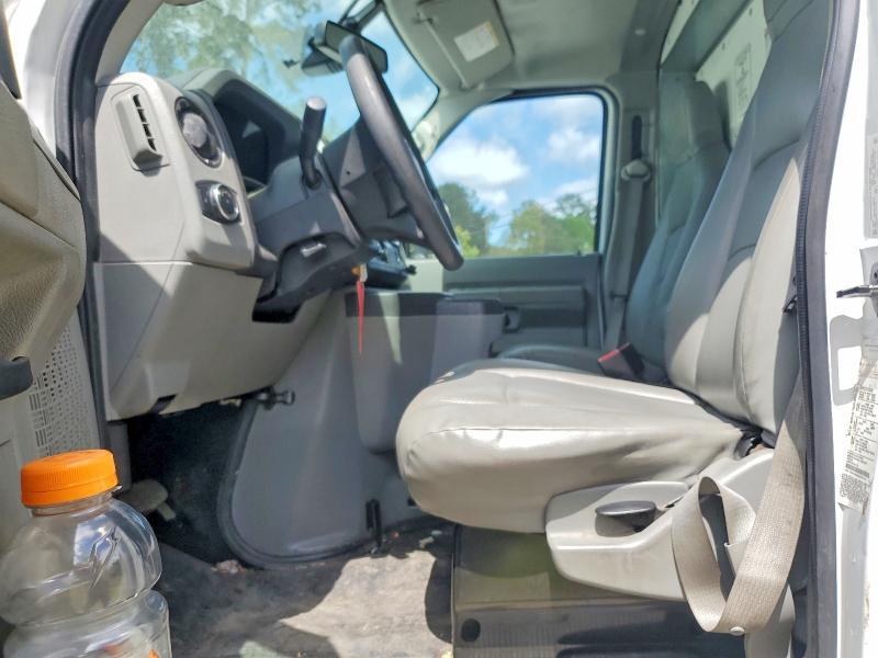 2022 Ford E350 box Truck