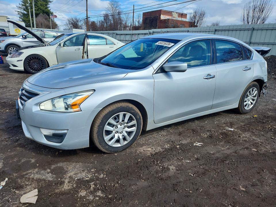 2015 Niss Altima 2.5s