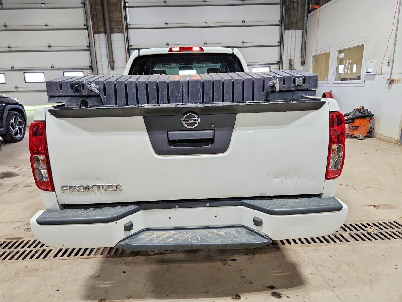 2019 Niss Frontier