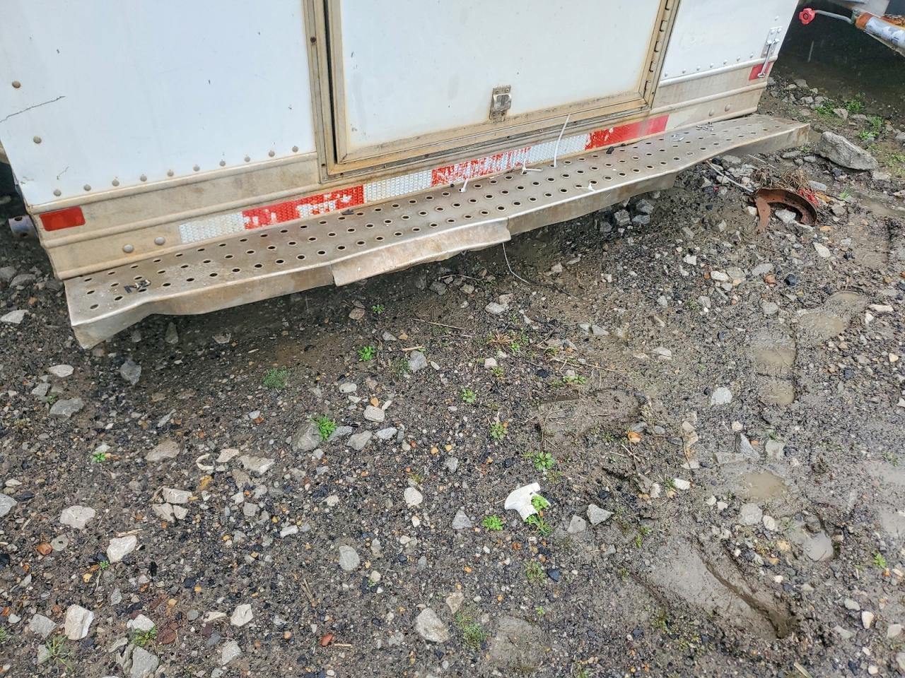 2000 Featherlite 2001 Featherlite Fiber Optic Splicing Trailer