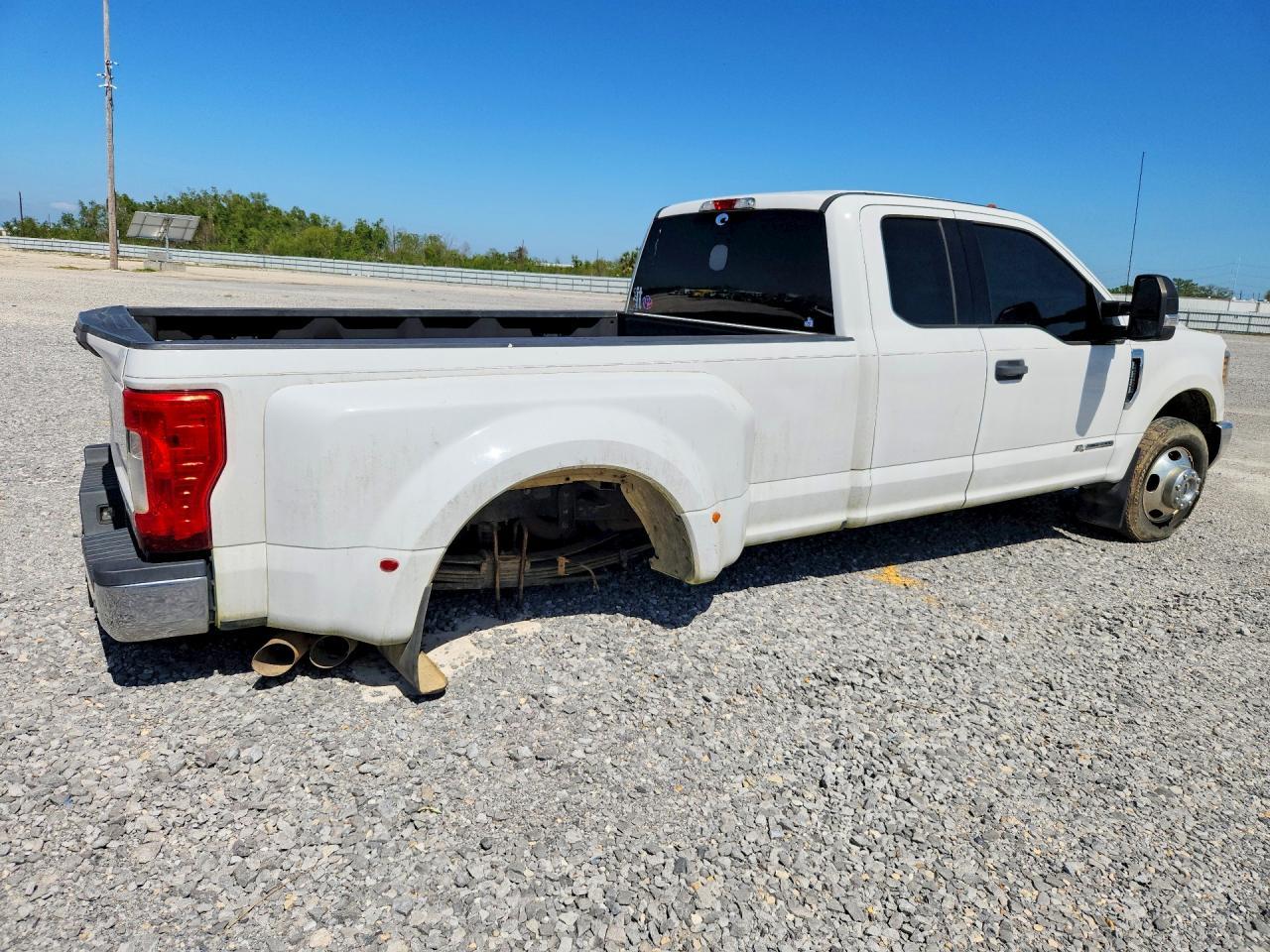 2019 Ford F350 DRW 2WD V8 Tdsl EXT Cab 6.7L XLT