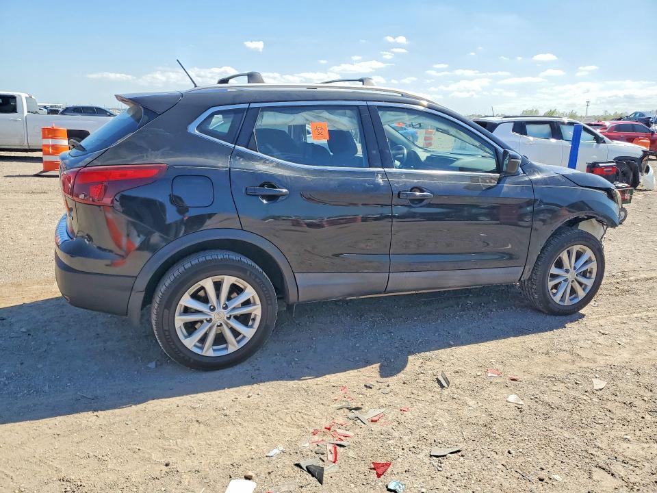 2018 Nissan Rogue Sport sv