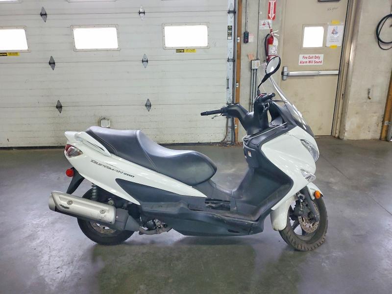 2016 Suzuki UH200