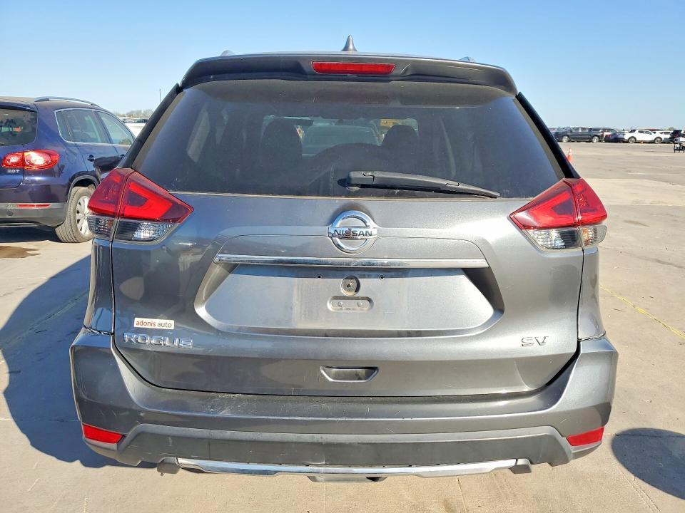 2018 Nissan Rogue sv