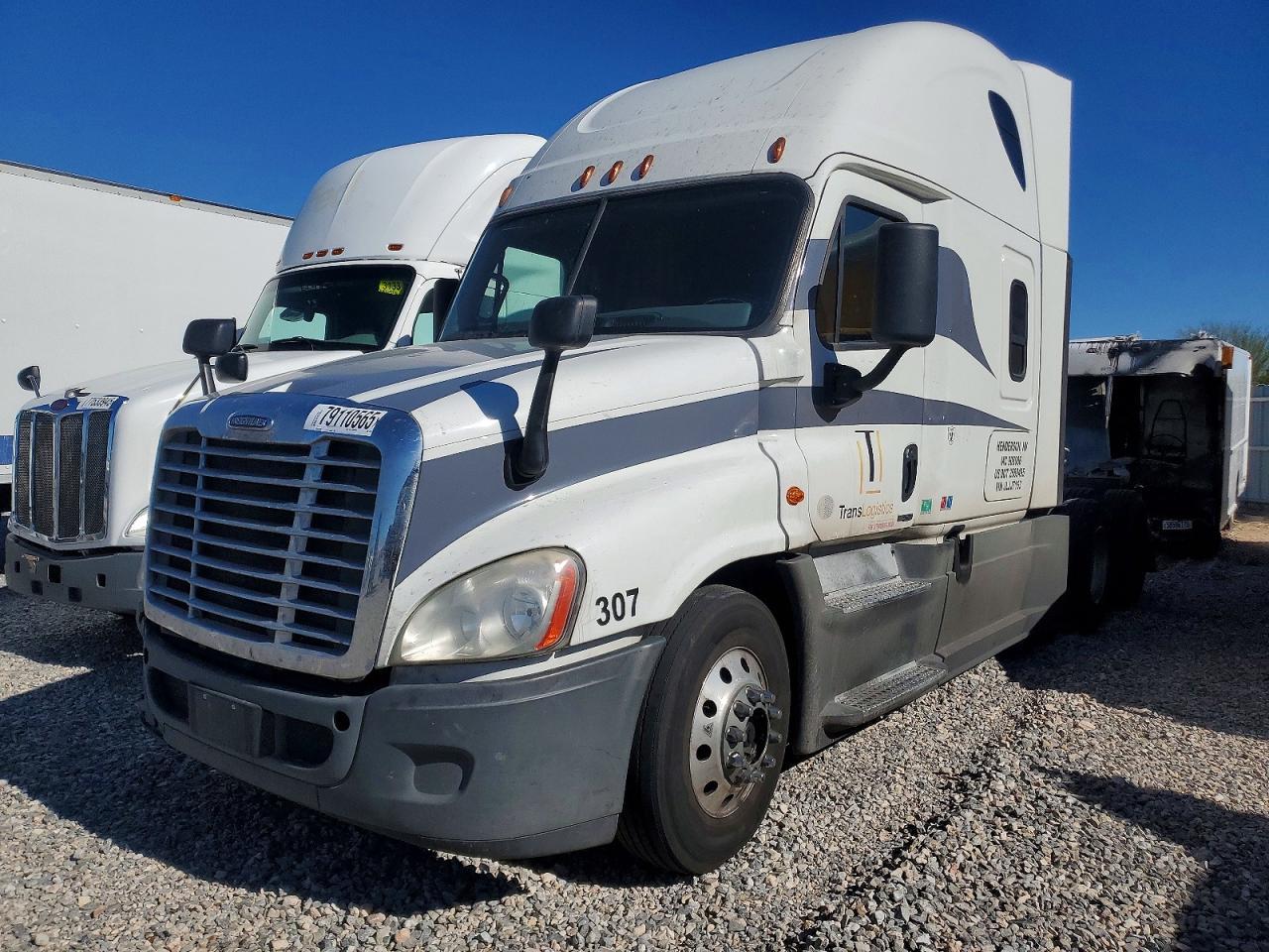 2018 Freigliner 2018 Freightliner Cascadia 125 Sleeper Cab Semi TR