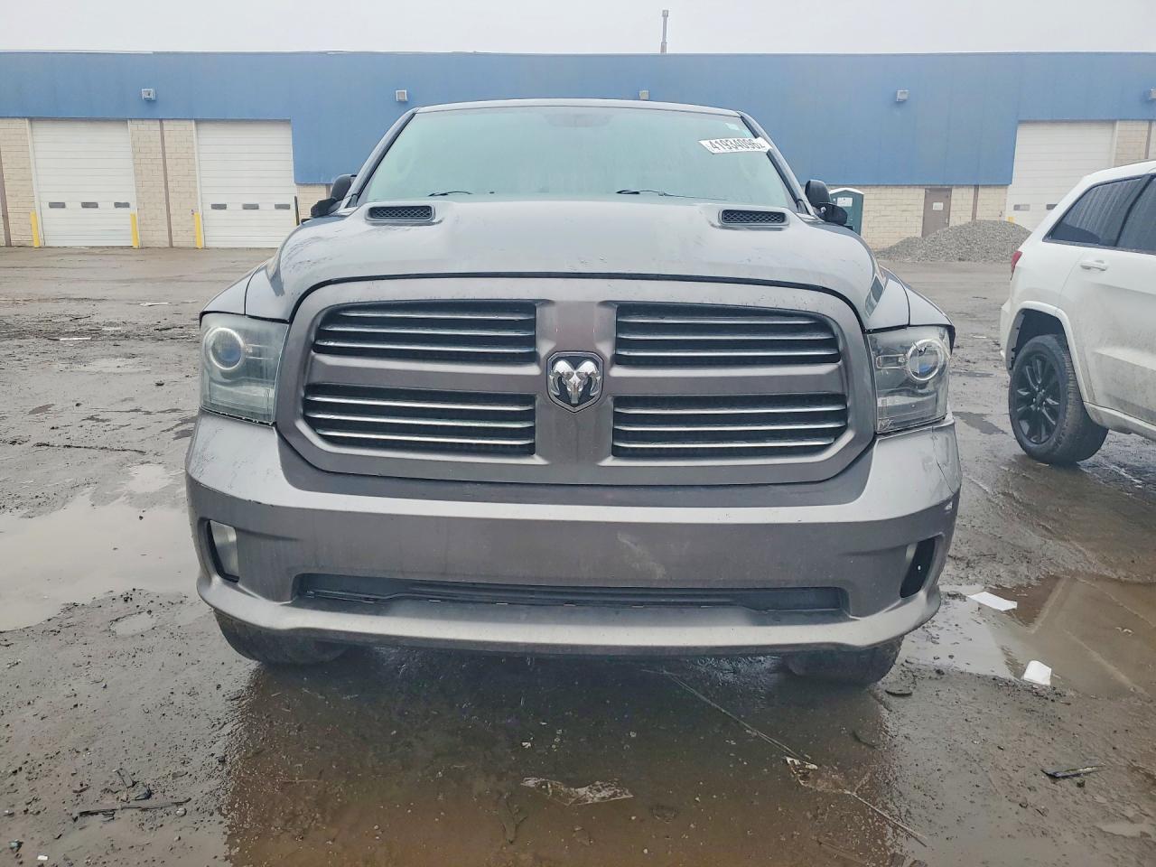2013 Dodge RAM 1500 Sport
