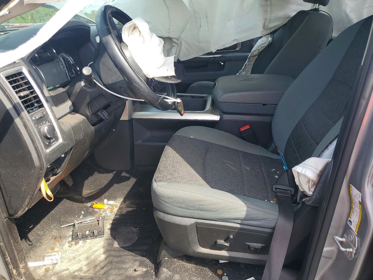 2020 Dodge RAM 1500 Classic SLT