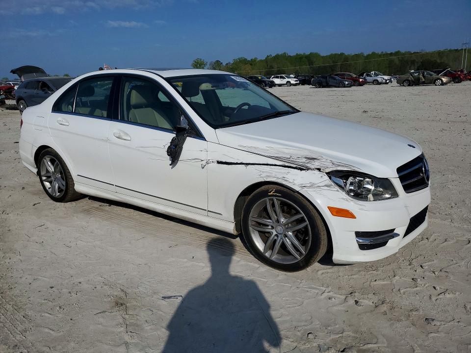 2014 Mercedes-Benz 22R 250