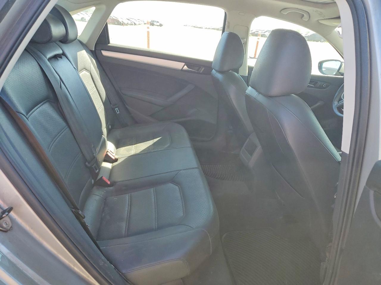 2012 Volkswagen Passat se