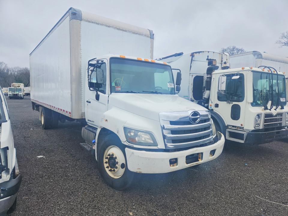 2016 Hino 268 BOX Truck
