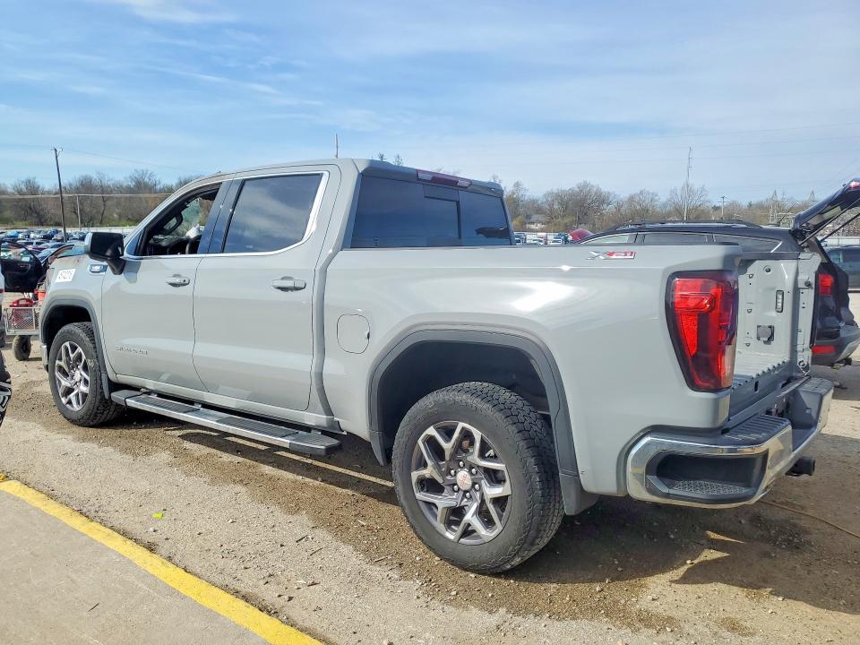 2025 GMC Sierra K1500 SLE