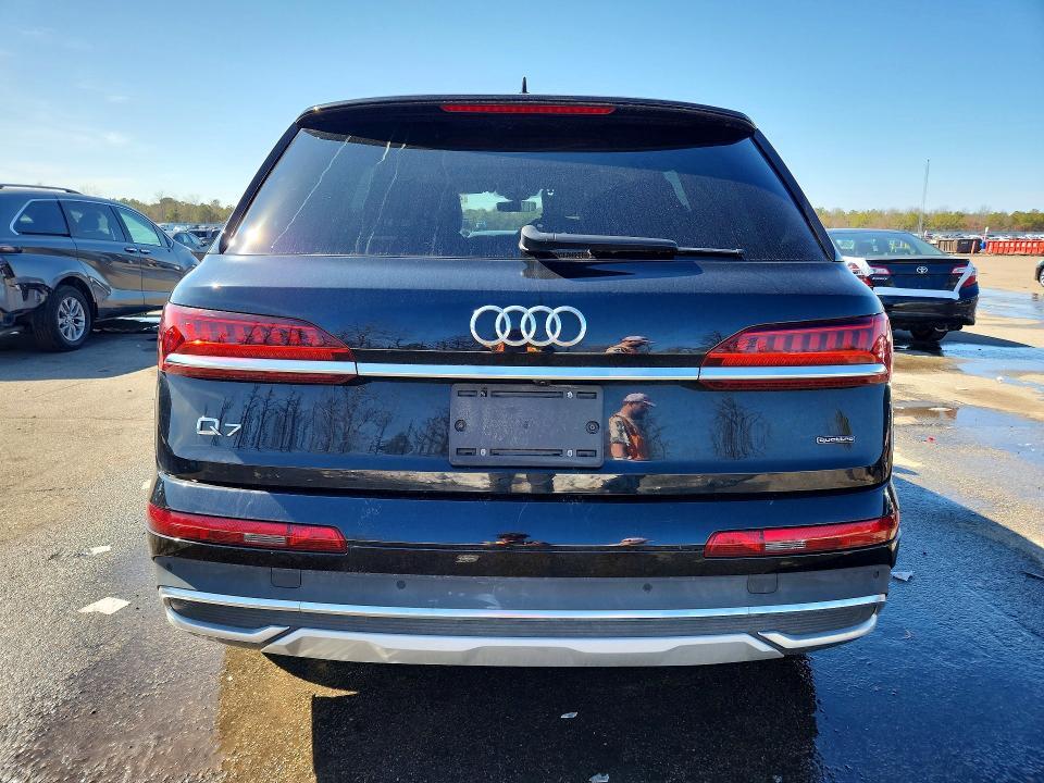 2023 Audi Q7 Premium Plus