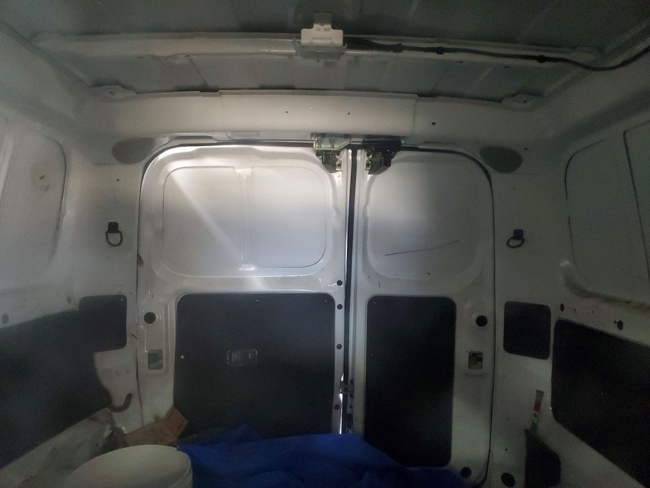 2021 Nissan NV200 SV