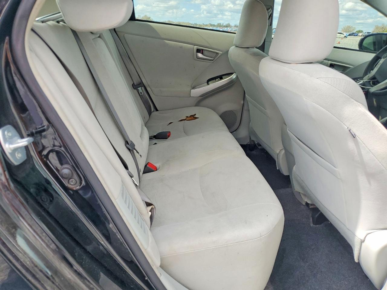 2015 Toyota Prius two