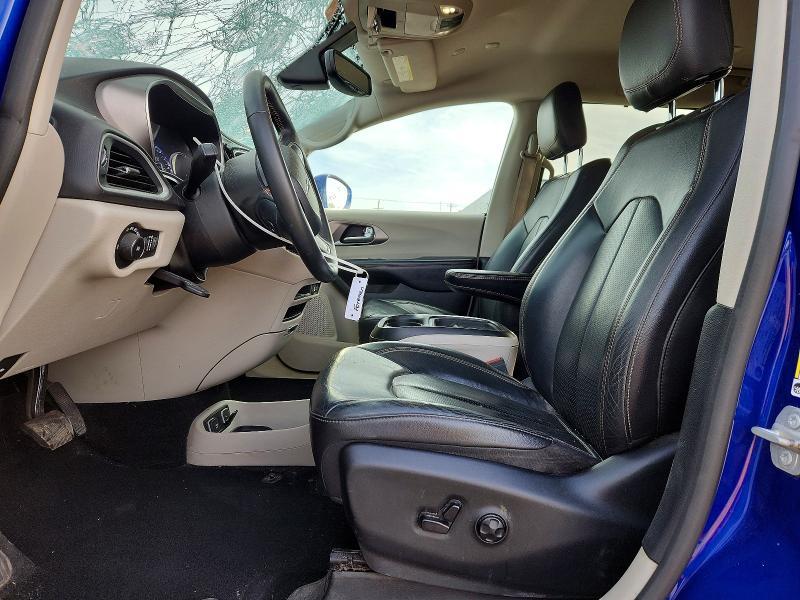 2020 Chrysler Pacifica Touring l