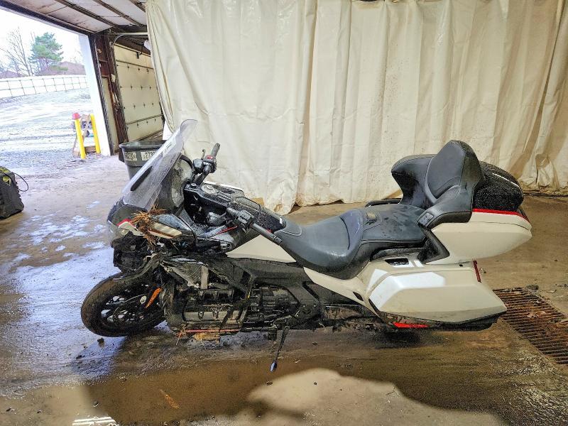 2024 Honda GL1800 D