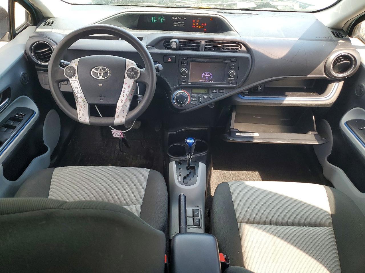 2013 Toyota Prius c Three