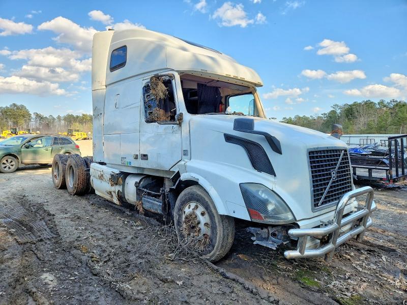 2017 Volvo VNL Semi Truck