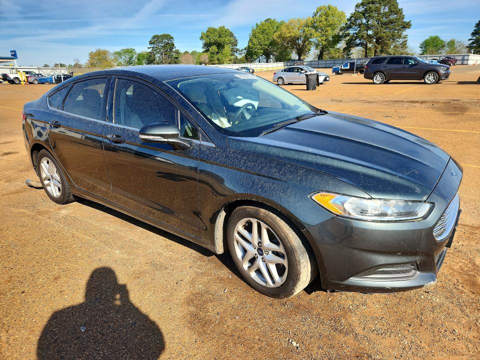 2015 Ford Fusion se