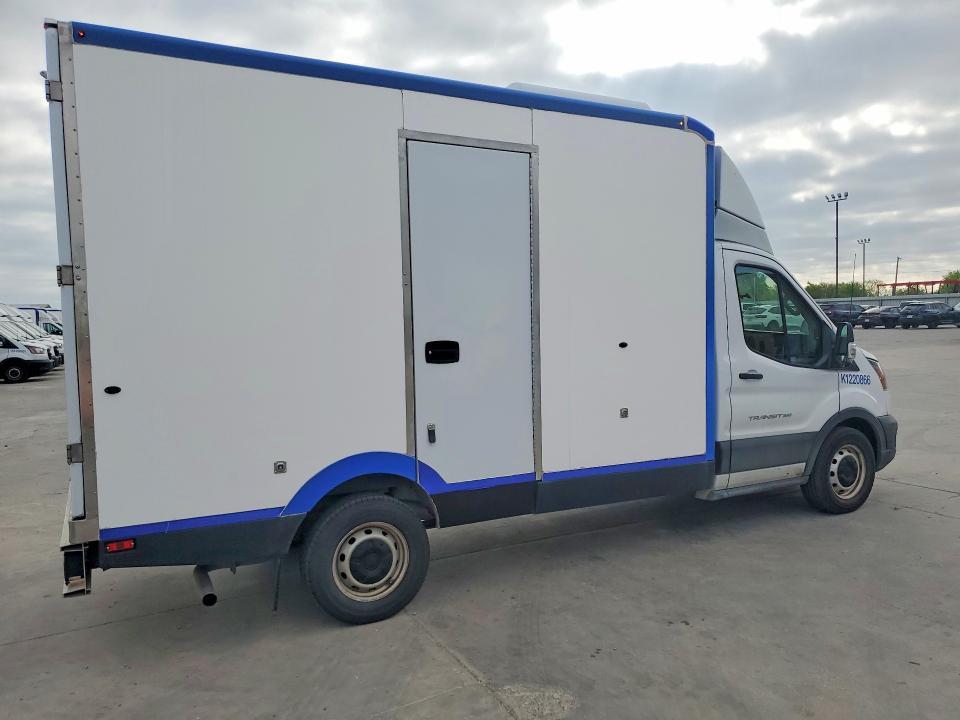 2022 Ford Transit Delivery Truck