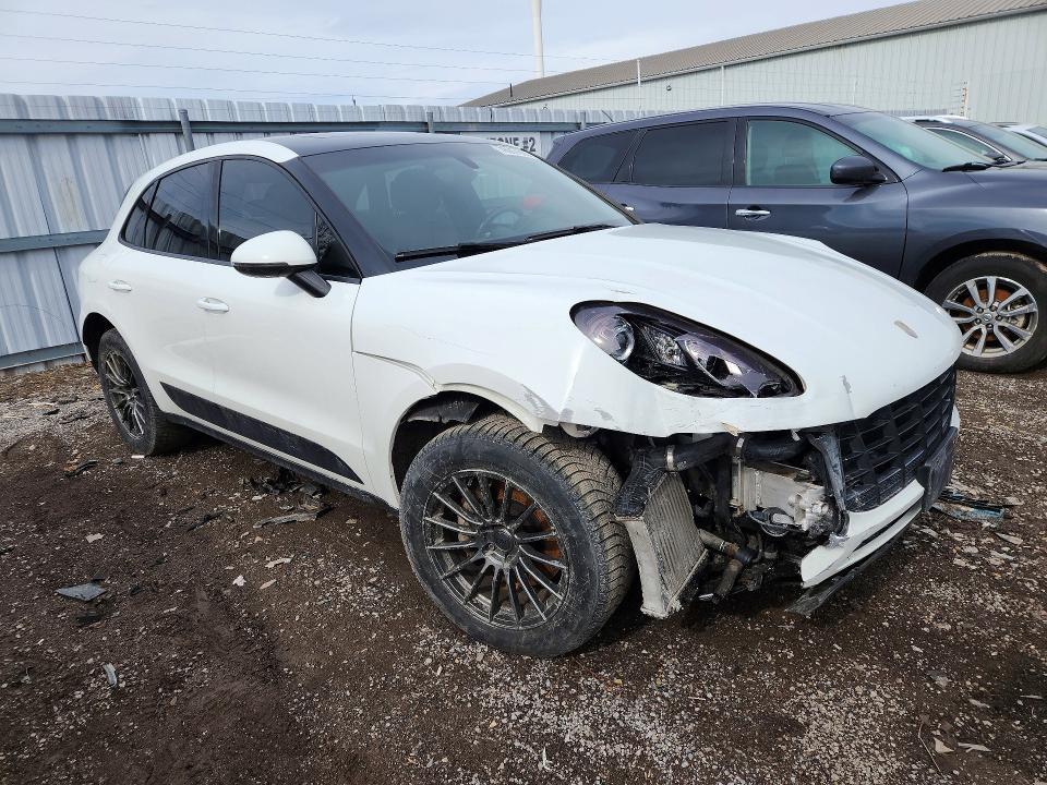 2015 Porsche Macan s