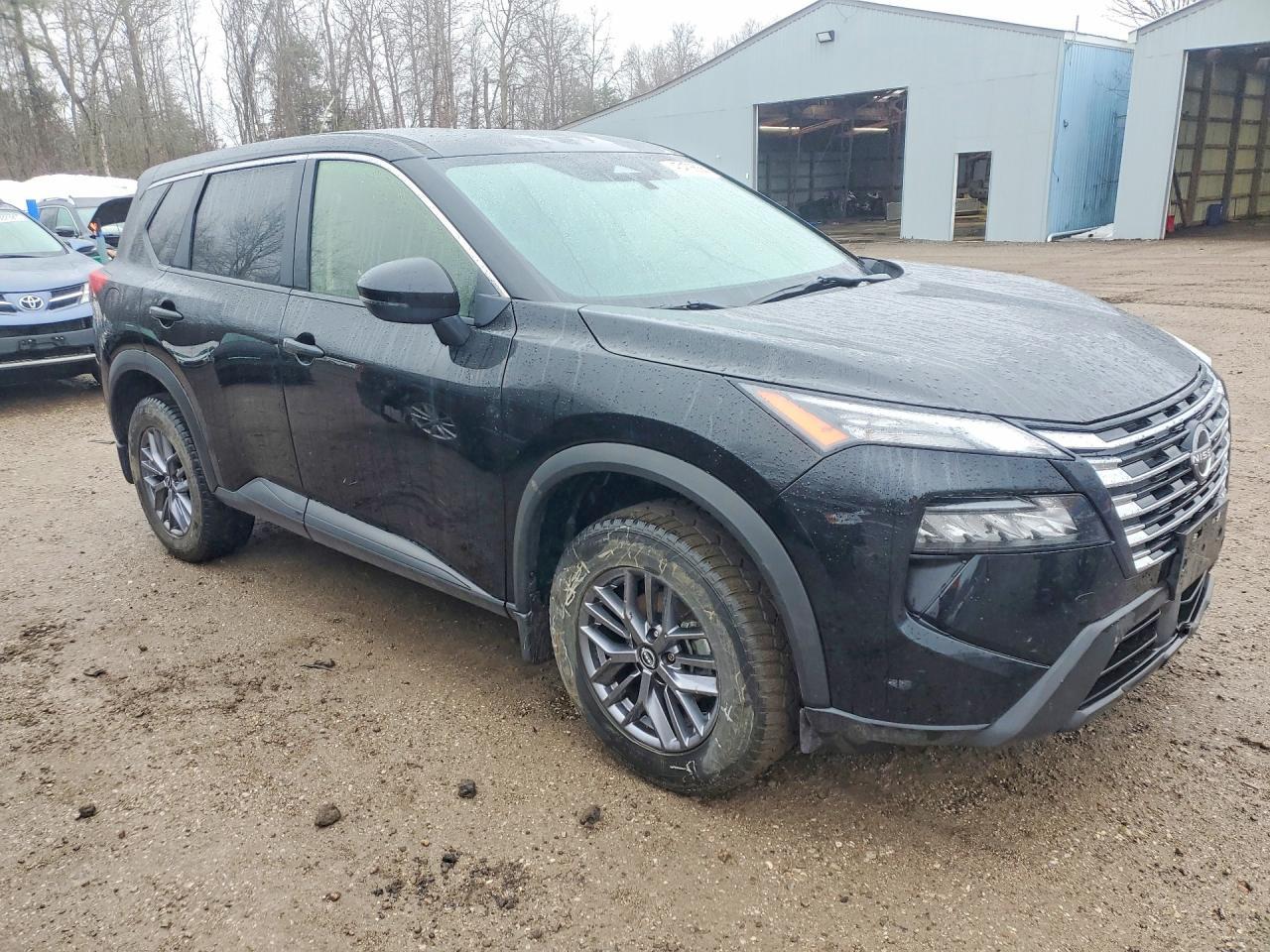 2024 Niss Rogue s