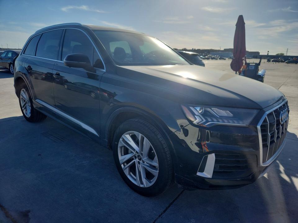 2023 Audi Q7 Premium Plus