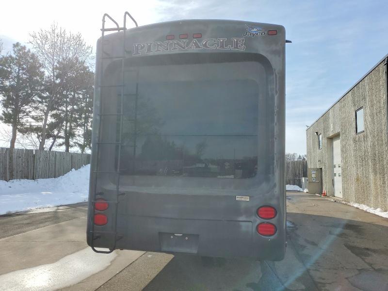 2014 Jayco Pinnacle Camper