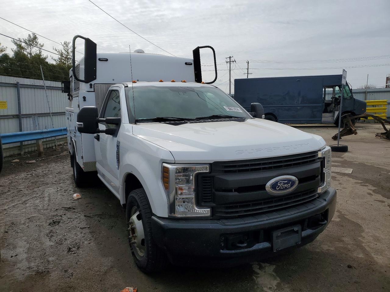 2019 Ford F350 Super