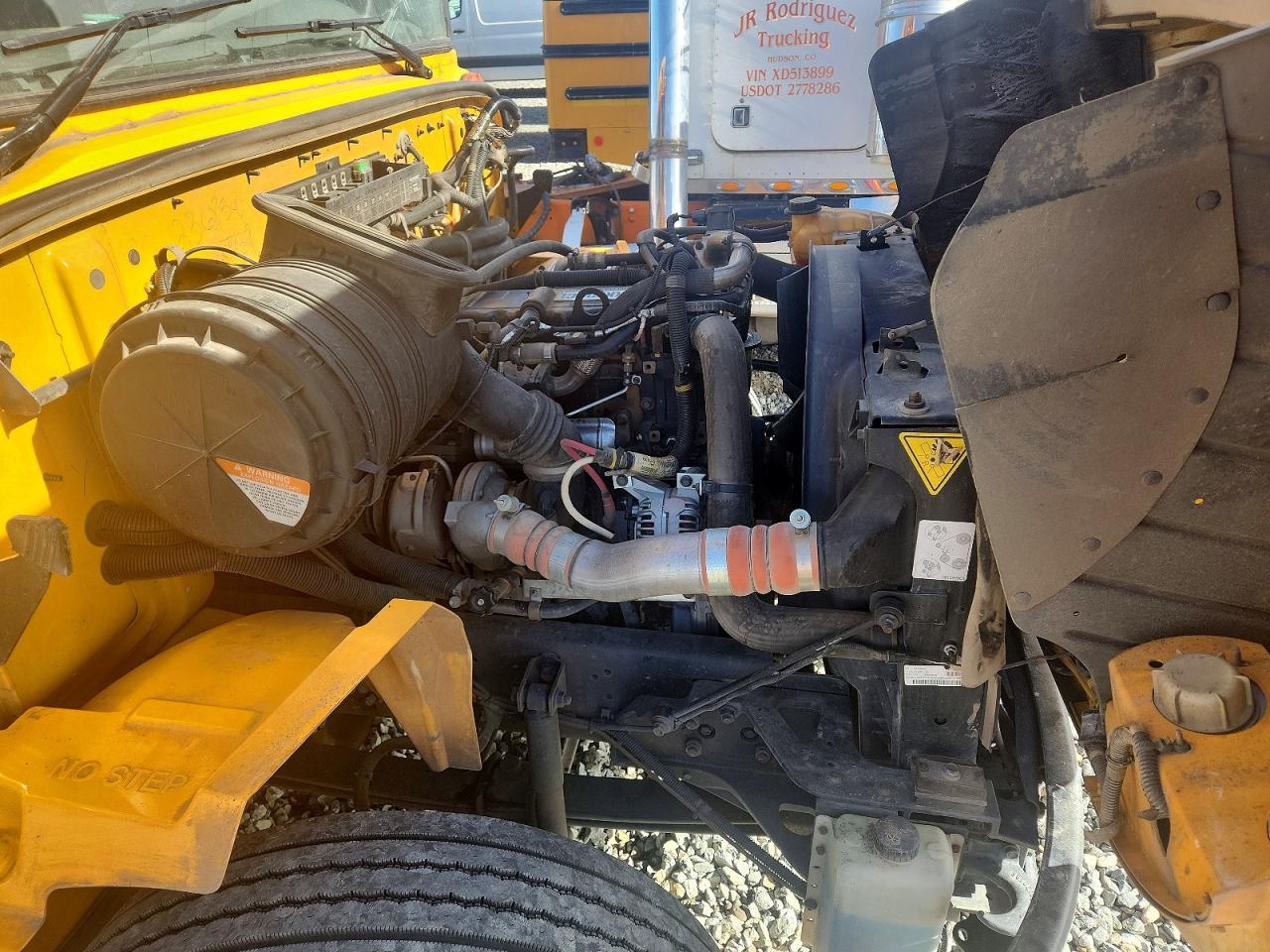 2010 Ic Corporation 3000 CE