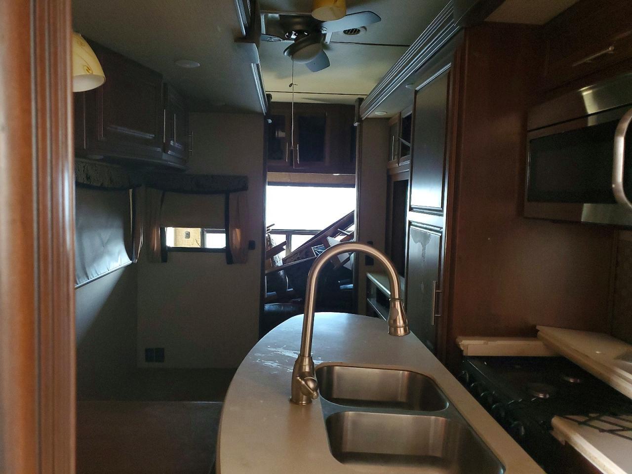 2016 Redwood Rushmore Camper