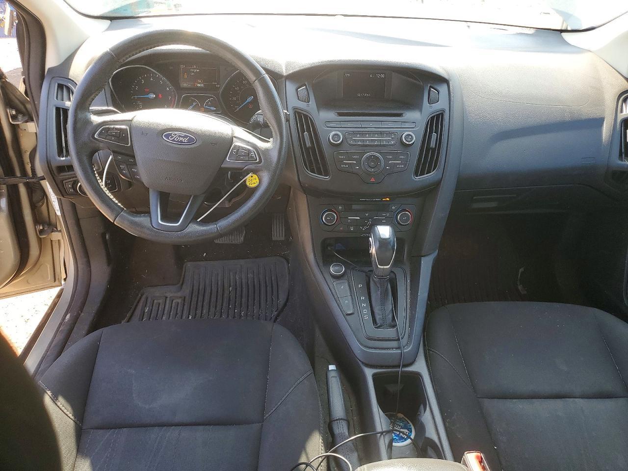 2016 Ford Focus se