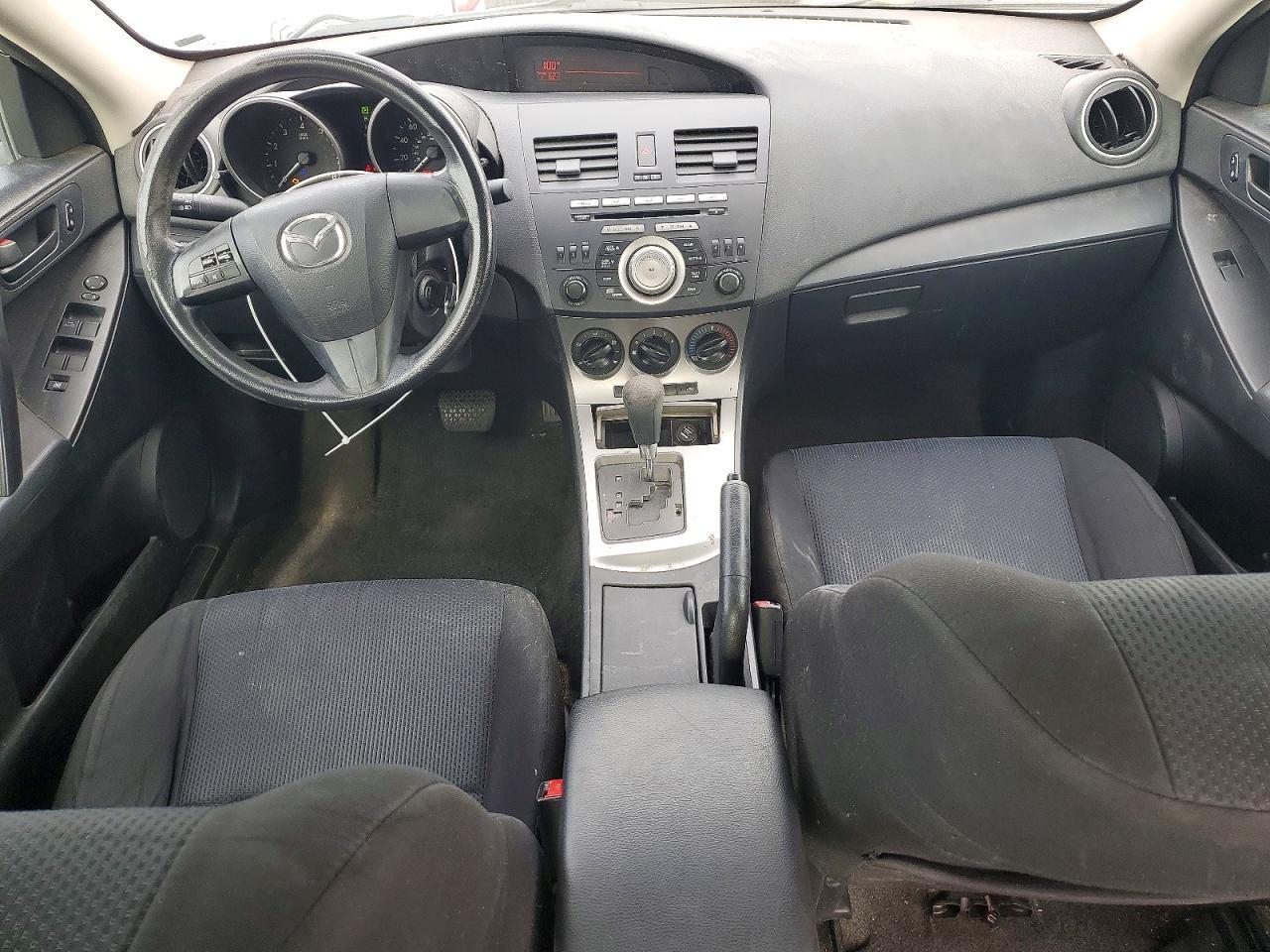 2011 Mazda 3 I