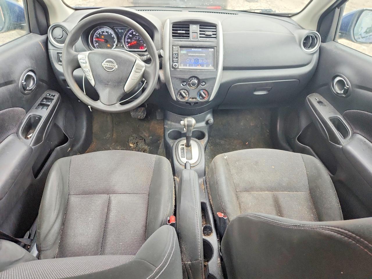2018 Nissan Versa sv