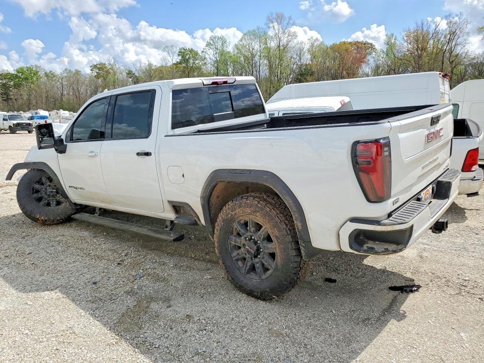 2024 GMC Sierra K2500 AT4