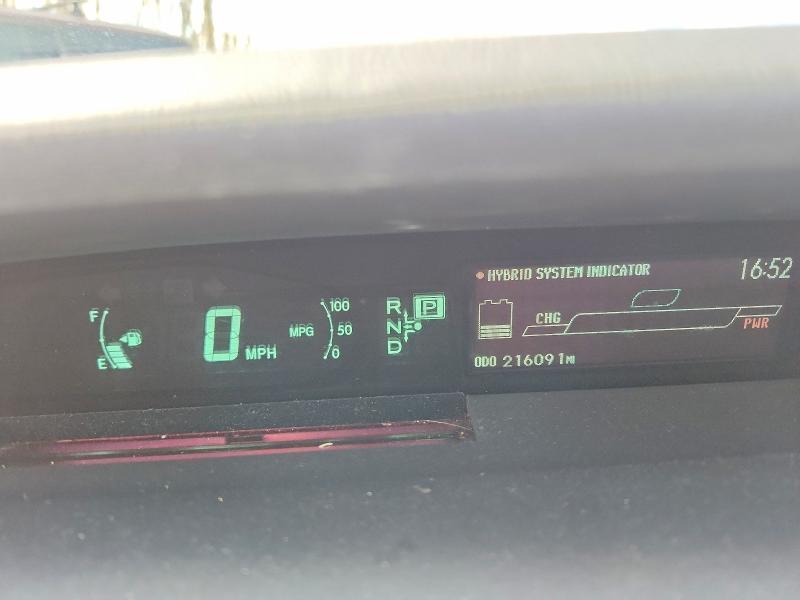2010 Toyota Prius iii