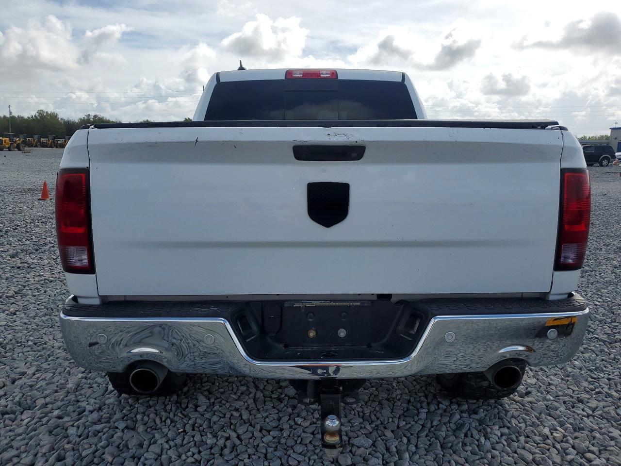 2017 Dodge RAM 1500 SLT